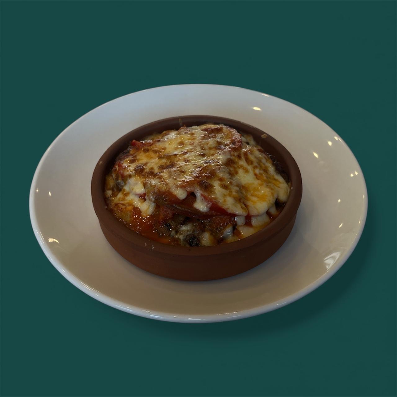 Güveçte Beğendili Köfte