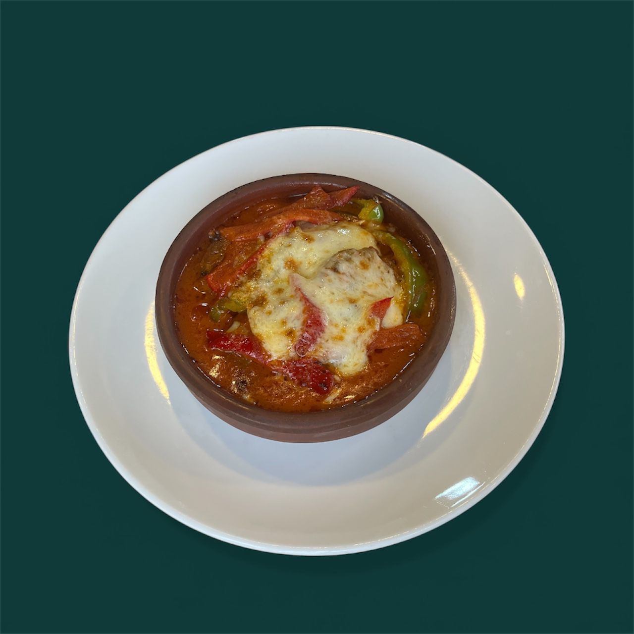 Güveçte Kaşarlı Köfte